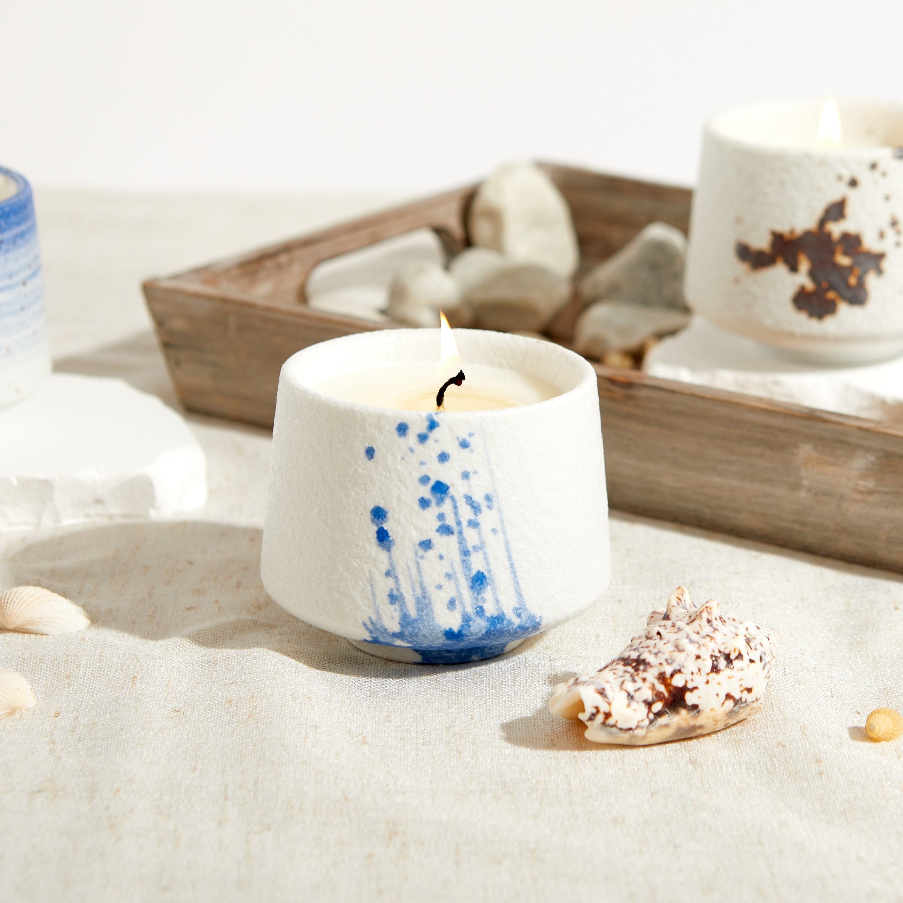 St Ives: Holywell Bay Candle - Lime, Basil & Mandarin