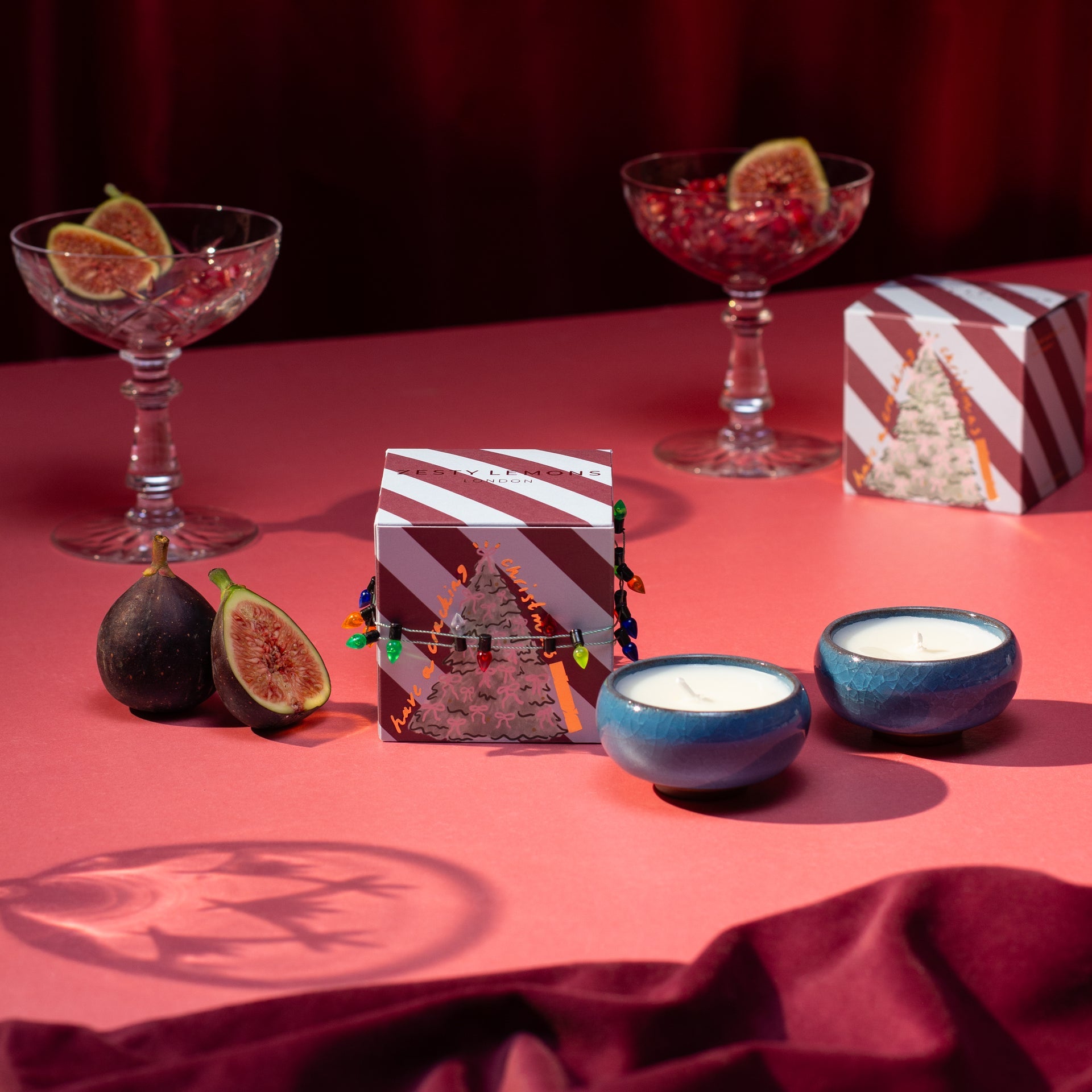 Sparkle Season: Cracking Christmas Tea Lights (Box of 2) - Fireside