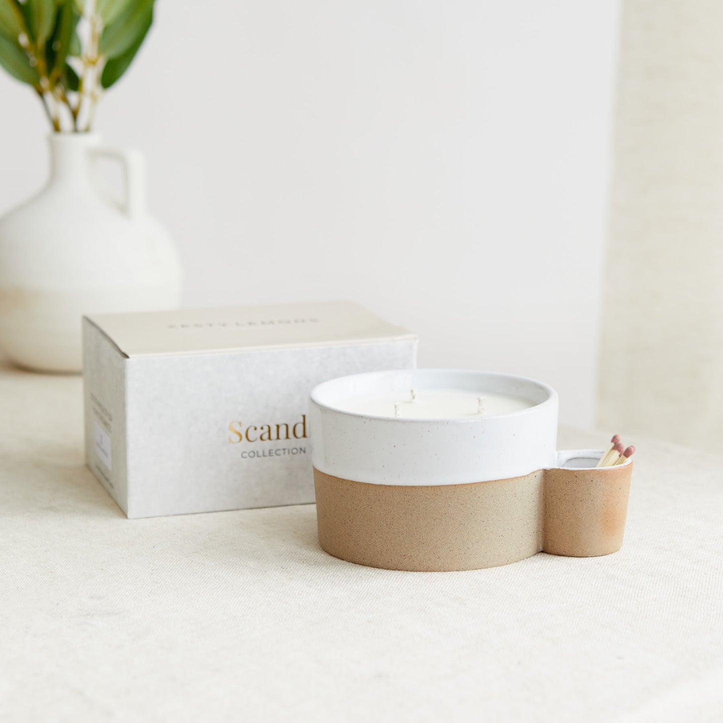 Scandi: Two Toned Ceramic Candle with Match Holder - Lemon & Lavender