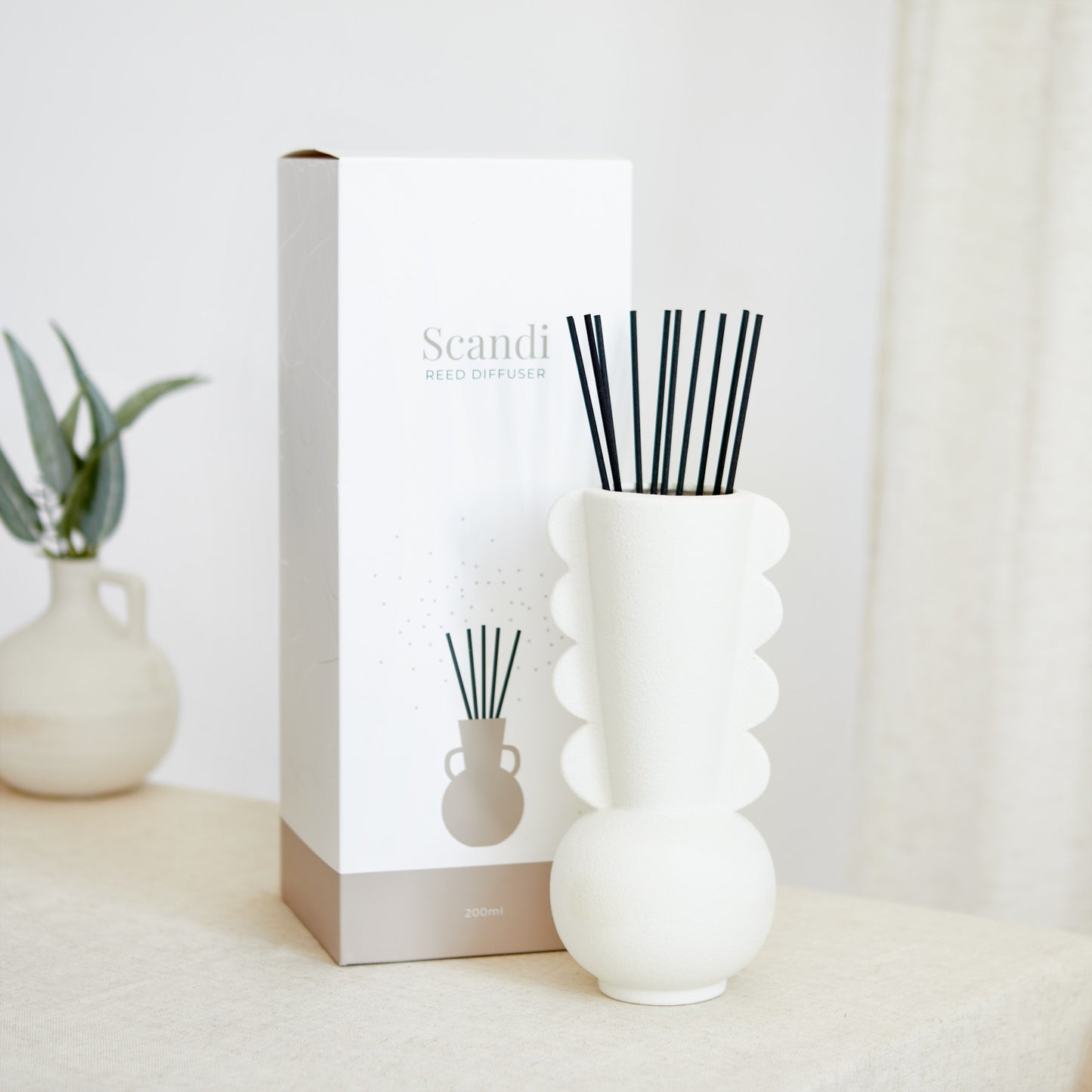 Scandi: Oslo Bjerke Statement Reed Diffuser - Activated Charcoal & Matcha