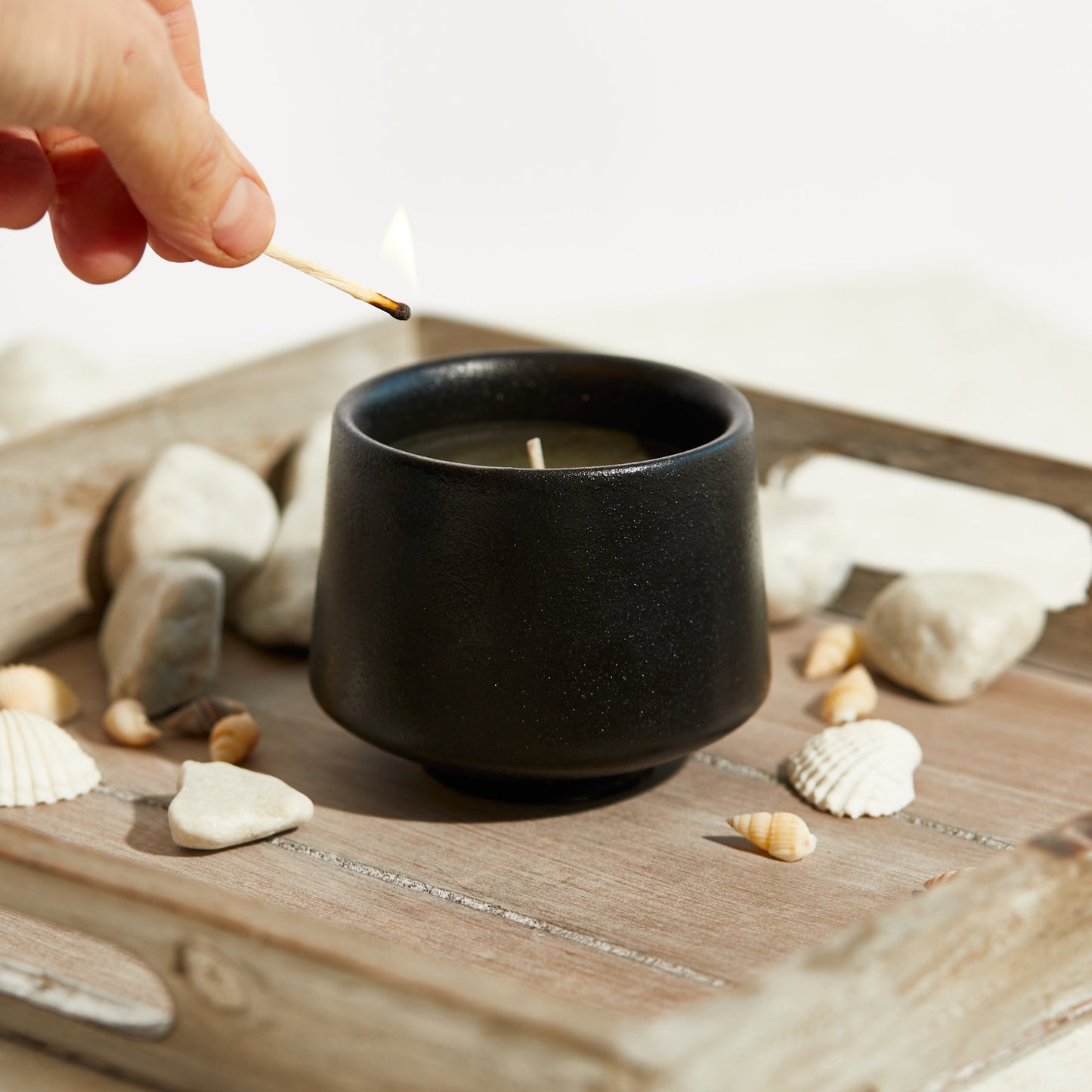 St Ives: Constantine Bay Candle - Activated Charcoal & Matcha